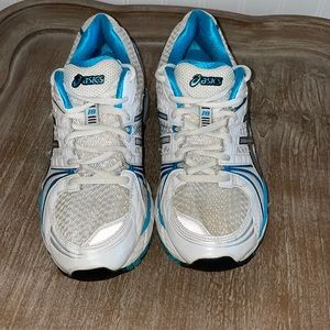 ASICS women’s size 7 EUC